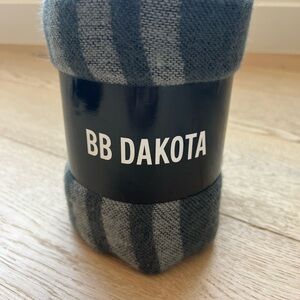 BB Dakota Gray Striped Poncho